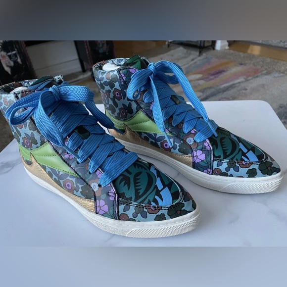 COACH Multi Color High Top Pointed Toe Floral Sneaker All Leather Size 5.5M NEW - Picture 1 of 6